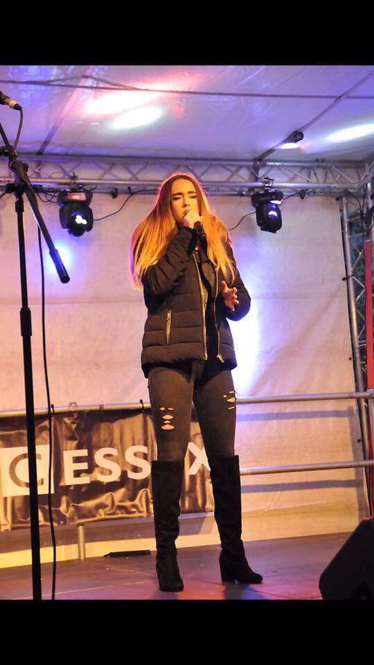 FusionActz's tweet photo. We are looking forward to providing singers @MikaKperformer @ellabotton @katieanncol for the British Red Cross Annual Dinner and Dance this evening in Chelmsford. 🎤🎤🎤
#Bringingthetalenttoyou https://t.co/jkpMHlB0OG
