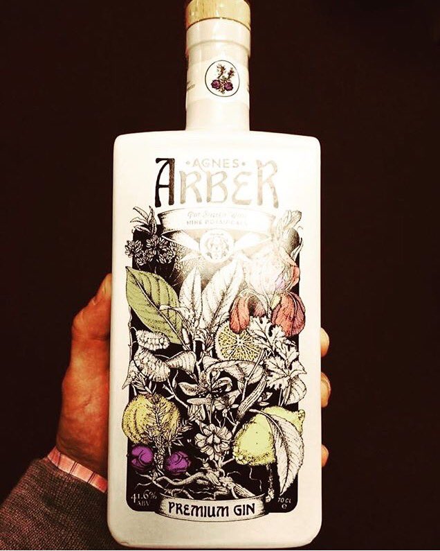 Agnes Arber Gin is here #potstilled #9botanicals #41.6%ABV #premiumgin <a href="/LWCLimited/">Lwclimited</a> 🍸