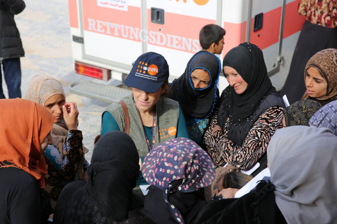 max_f_diana's tweet photo. In #Kafsa, deep rural #Aleppo, all hands on deck to listen to challenges & aspirations of #women & girls #MSJM #reprohealth services @UNFPA https://t.co/YLy1Ep5fe3