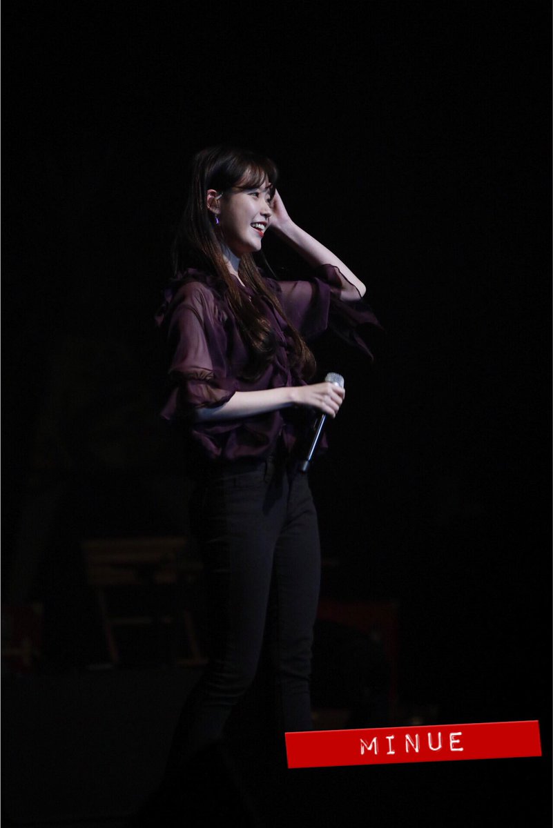 ogershome's tweet photo. 171118 허각 콘서트 #공연각 #게스트 #아이유 #직찍 #프리뷰 https://t.co/7DKsE1Ape8