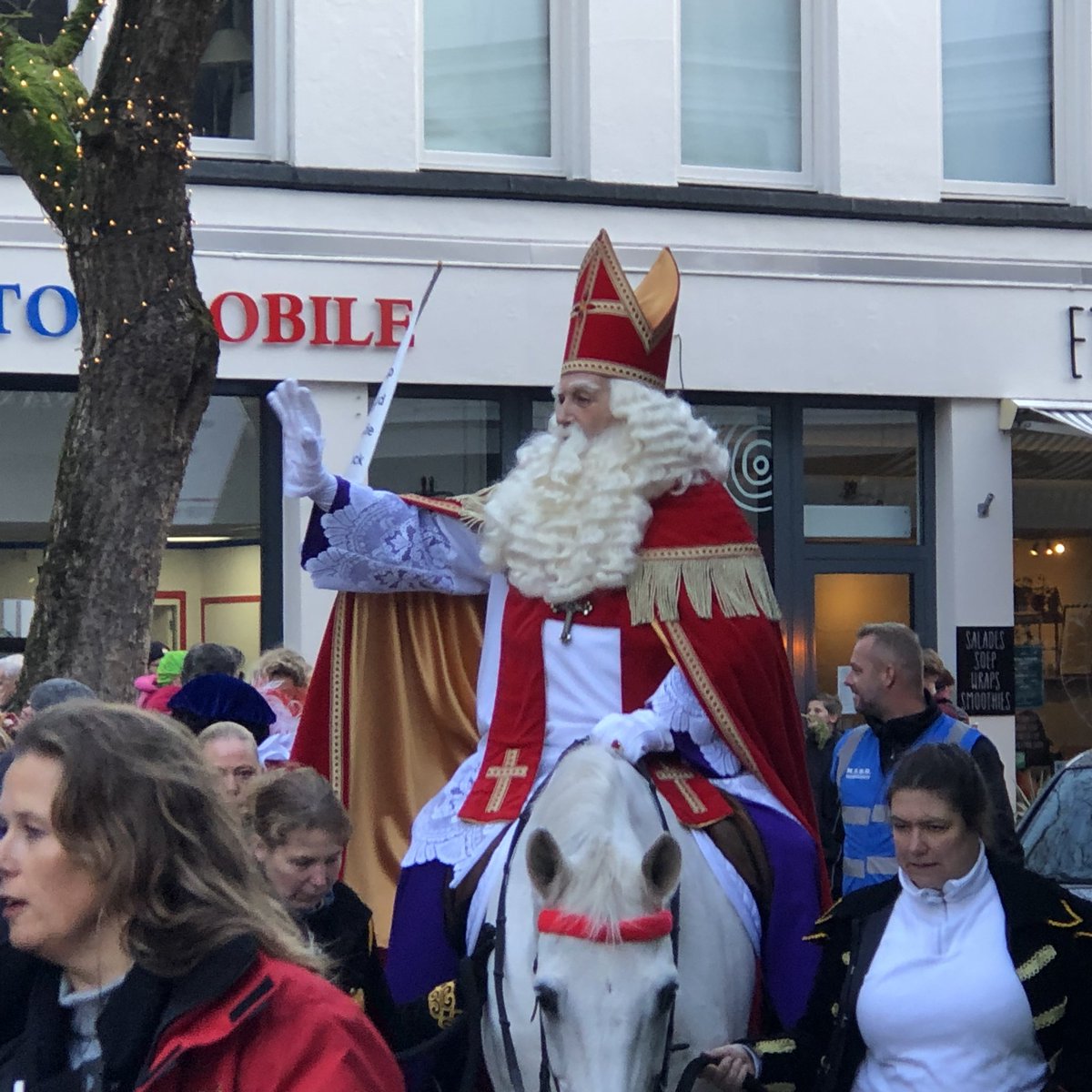 #SINTERKLAAS en zijn #PIETEN #Enschede #Haverstraatpassage #binnenstad #centrum