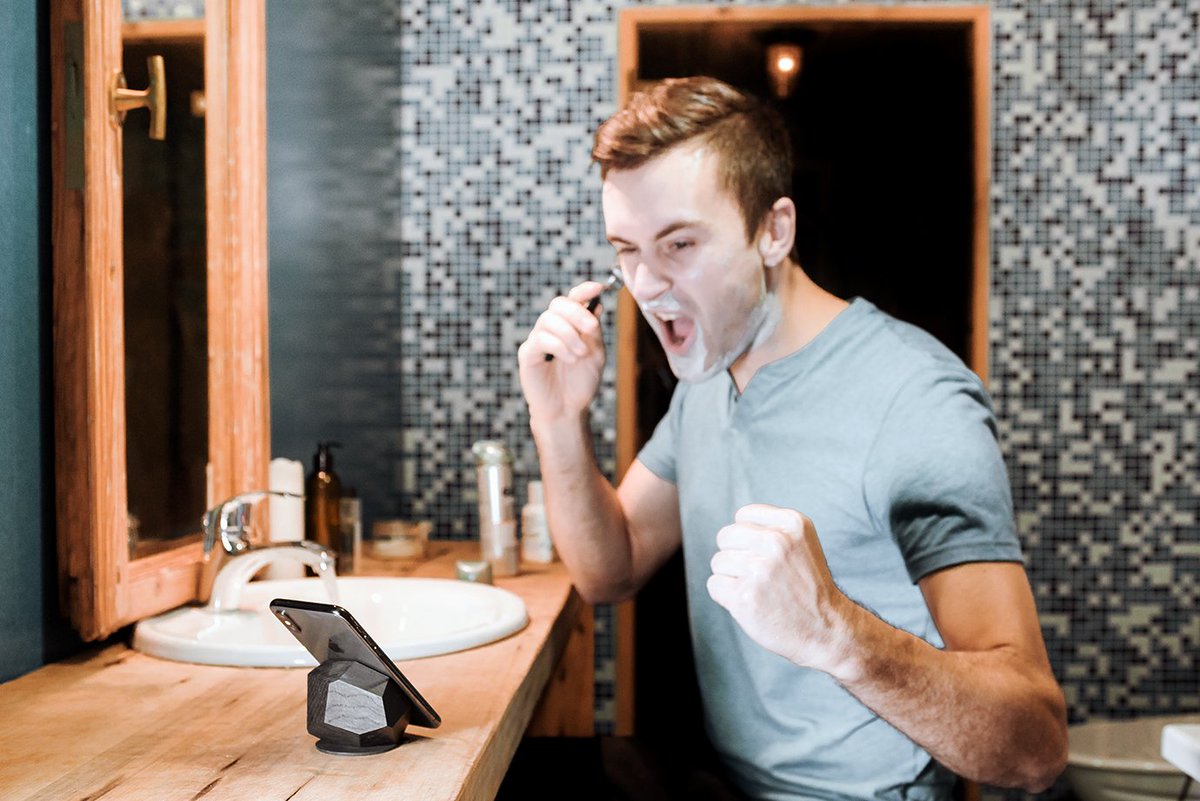 Don`t miss your favourite sports episode ever again! #halostands #kickstarter #backusup #crowdfunding