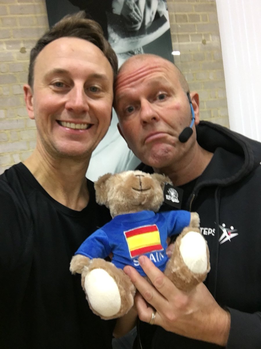 FitStepsFAB's tweet photo. @Fit_Steps and @FitStepsFAB training day well and truly under way! #danceyourselffit #strictly #fitness with Ian Parker 👯‍♀️👯‍♀️👯‍♀️ https://t.co/6wdppXrJ2t