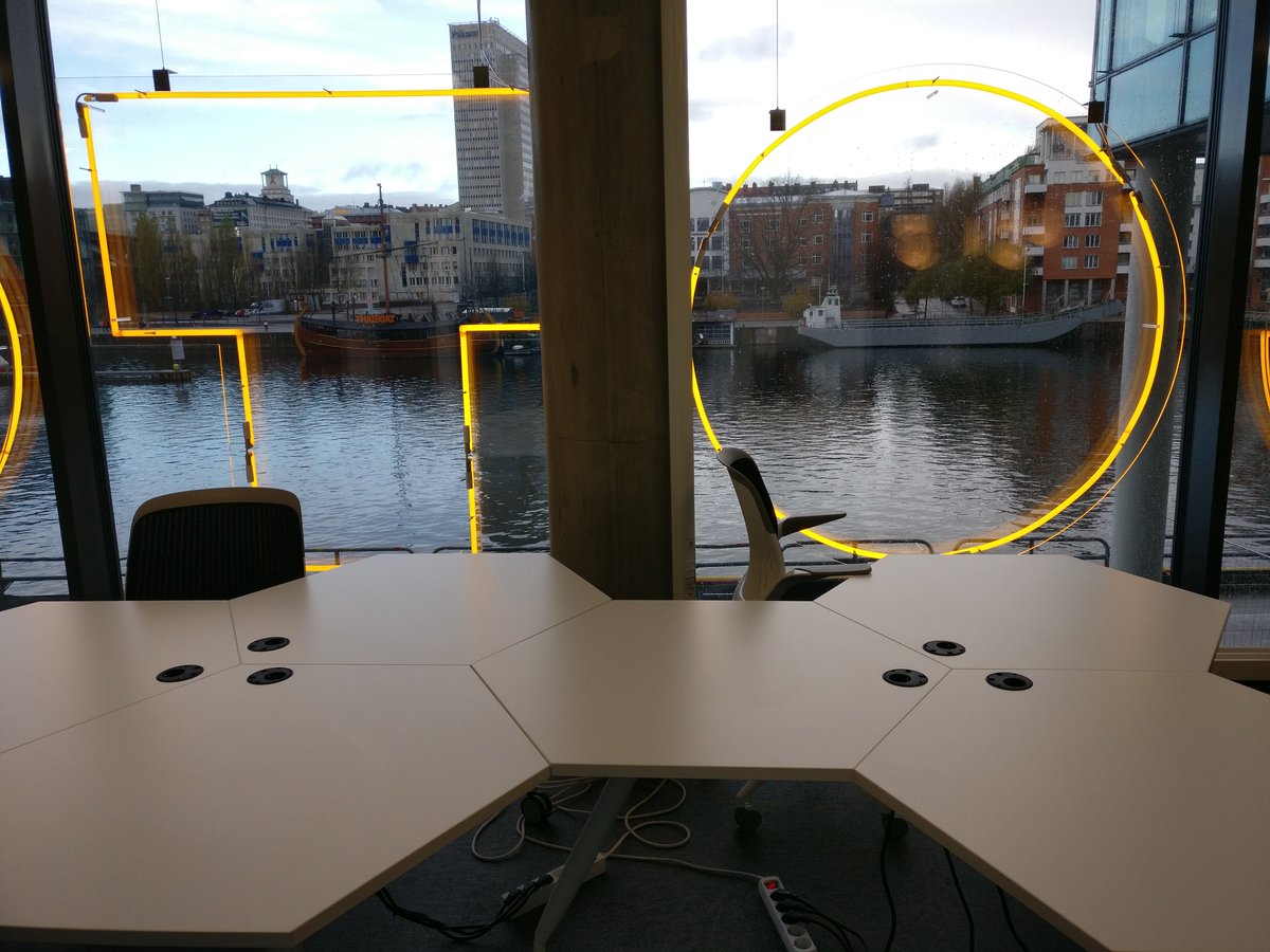 senseiworks's tweet photo. Any other #weekendwarriors out there? #startuplife #sthlmtech #slush17 https://t.co/jSO5mSR14W