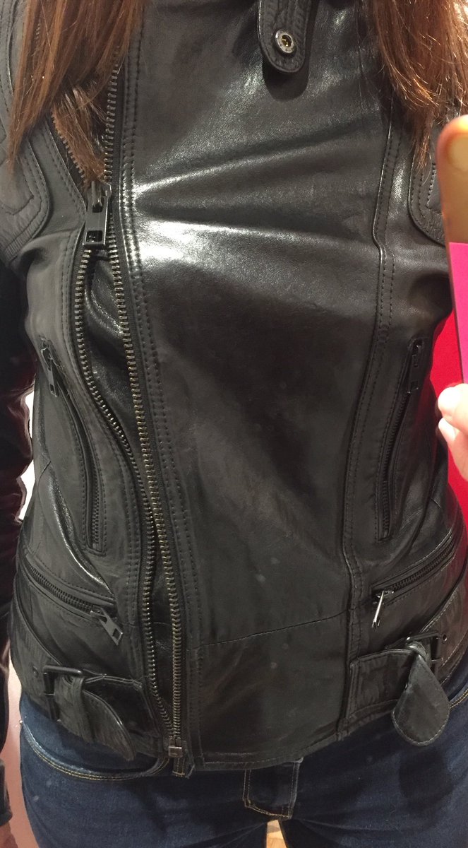 Jule5y's tweet photo. Disappointed that the zip on my expensive #allsaints #leather #jacket no longer works. So much for an investment buy?! Help @AskAllSaints #brokenzip #disappointed https://t.co/7oCX9KFAnr