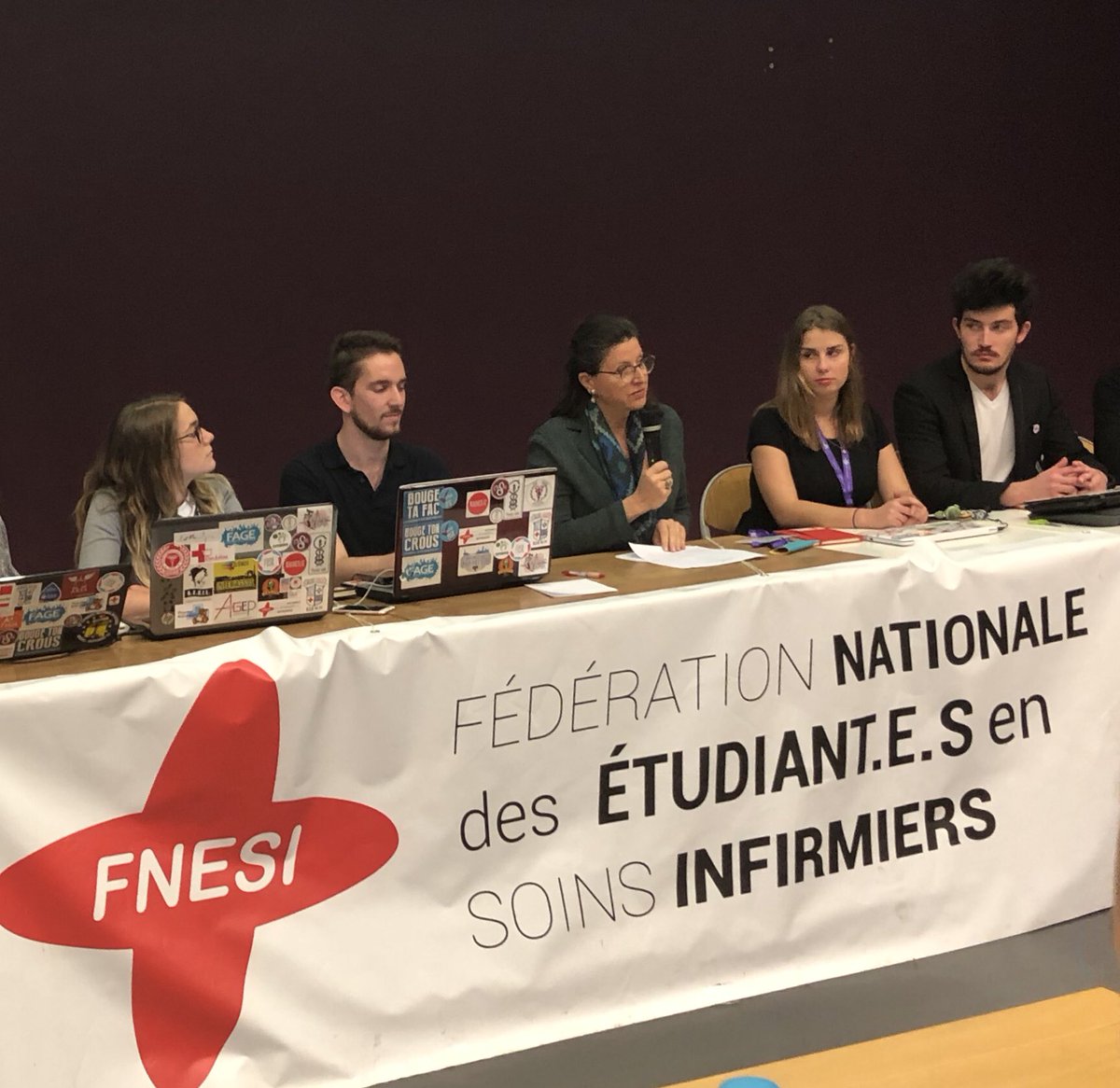 Ayoube_aba's tweet photo. Ouverture de l’assemblée générale au #congresfnesi en présence de madame Agnès Buzyn
Ministre des Solidarités et de la Santé @agnesbuzyn @La_FNESI #esi https://t.co/lf1kpV6JMk