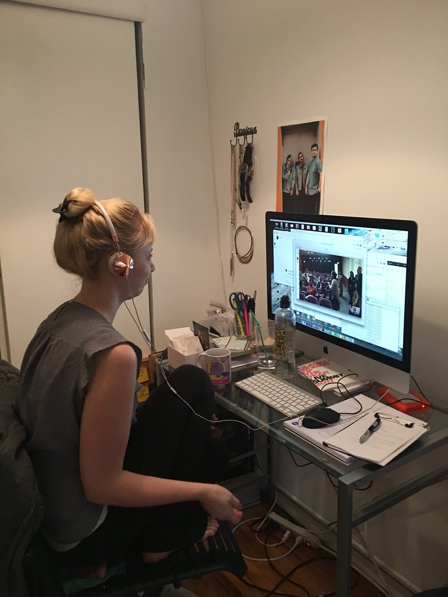 dreamgirlfilm's tweet photo. Our director @erinebagwell Skyping with the American Embassy in India ✨ #shareyourstory #womeninfilm #AFS2017 https://t.co/WWug4iRFXq
