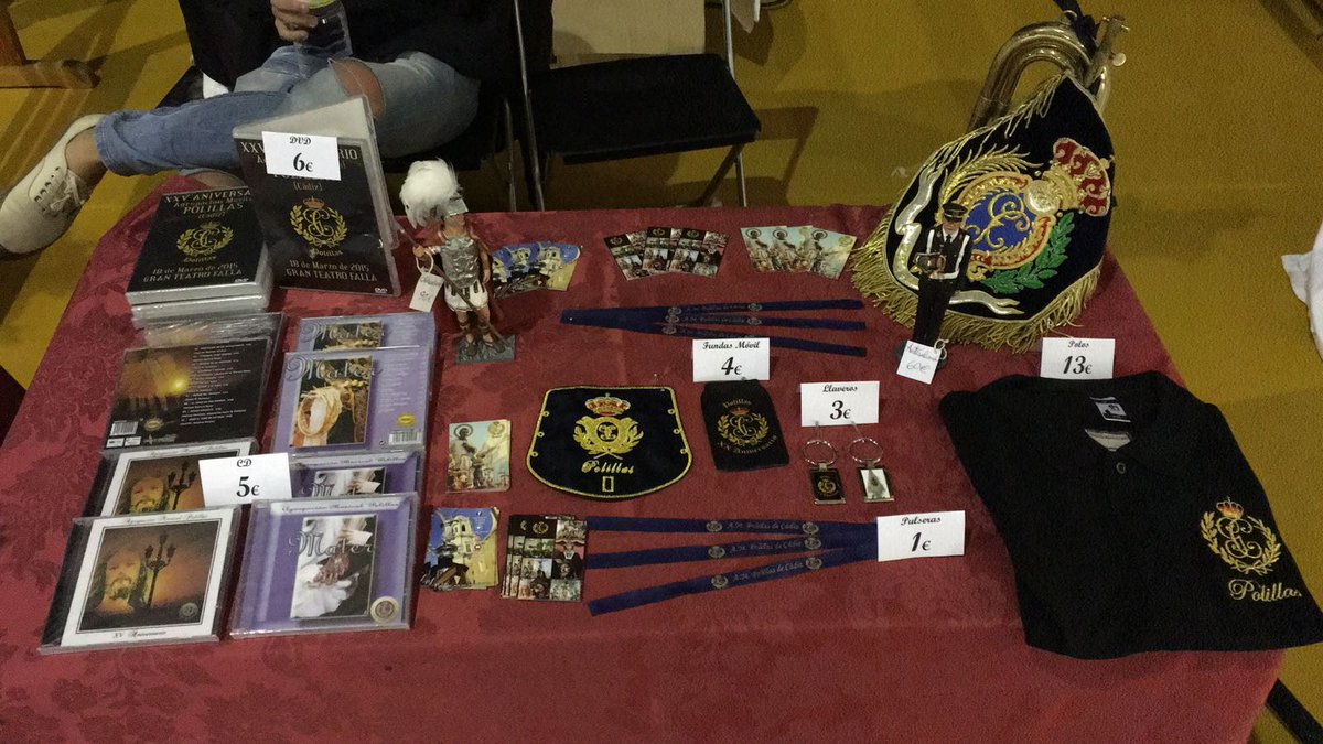 📢 Informamos que hoy y mañana tendremos nuestro stand en <a href="/CaprichoCofrade/">Capricho Cofrade</a>, con productos oficiales de nuestra agrupación. 
¡Visitamos, no te arrepentiras!
🎶POLILLAS🎶, más que un sentimiento.