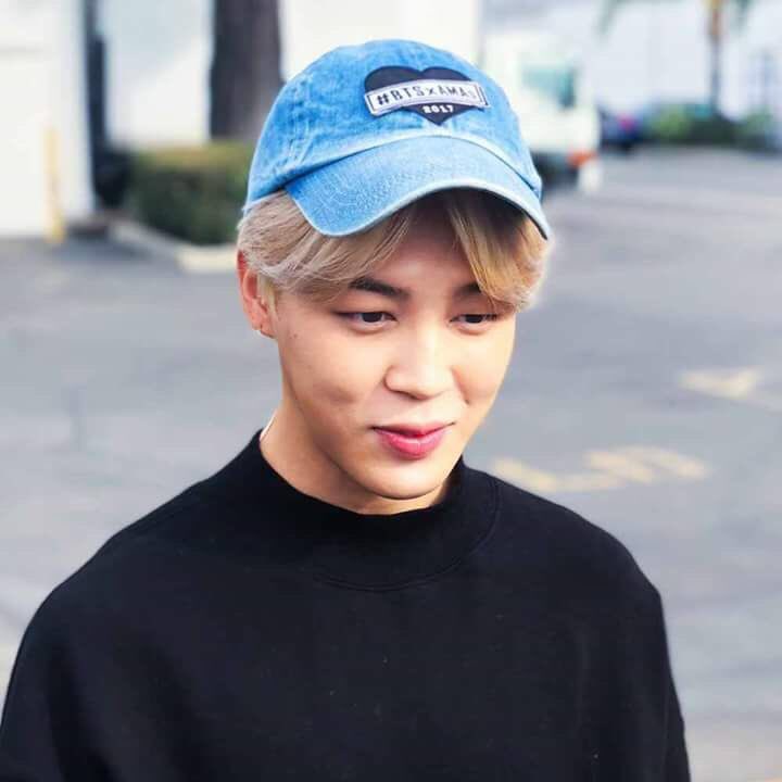 AlexGamerSwag0's tweet image. ~ ☁️🌸💞❤️🍘

-
-
-
#JIMIN #MOCHI #박지민 #BTS #BANGTANBOYS #JIMINIE #COOKIE #FANBOY #방탄소년단 #BLUE #WHITE #BLACK 💕☁️