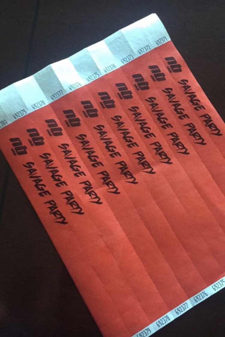 SavageParty1's tweet photo. Pulseiras limitadas! https://t.co/gNdGAalBD0