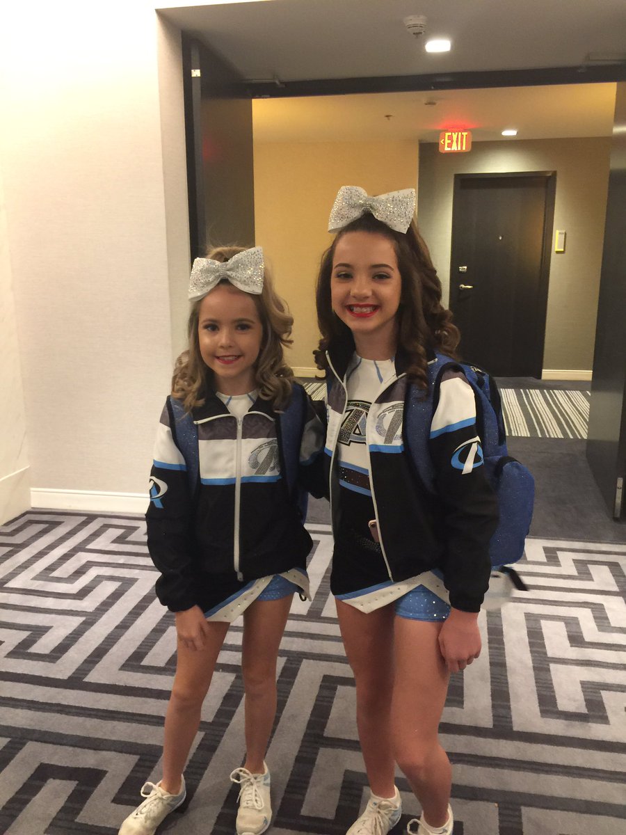 hendrick_brooke's tweet photo. These Hammerhead Sharks are ready! @PA_Premier #ASCCincy https://t.co/EO9HuGKeVg