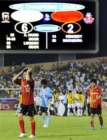 z__2017's tweet photo. إذا اراد أي نادي سعودي تحقيق البطوله ، عليه ان يرتدي طقم #الاتحاد 

#الهلال_اوراورا https://t.co/u0qmDmrkkk