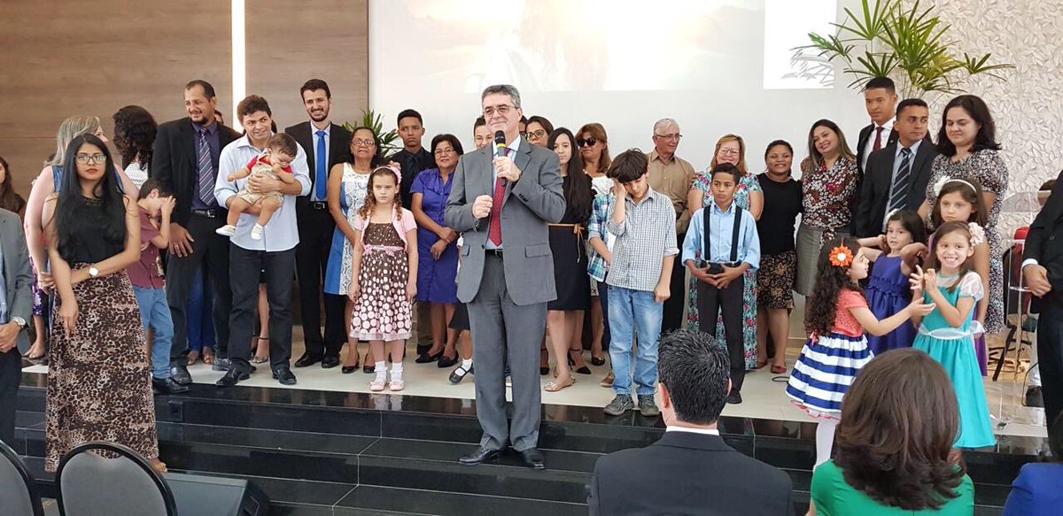 Iniciei hoje à #SemanaDaEsperanca com muitas decisões e os primeiros batismos. Sem duvida serão dias de milagres e entregas. Não perca esta oportunidade.