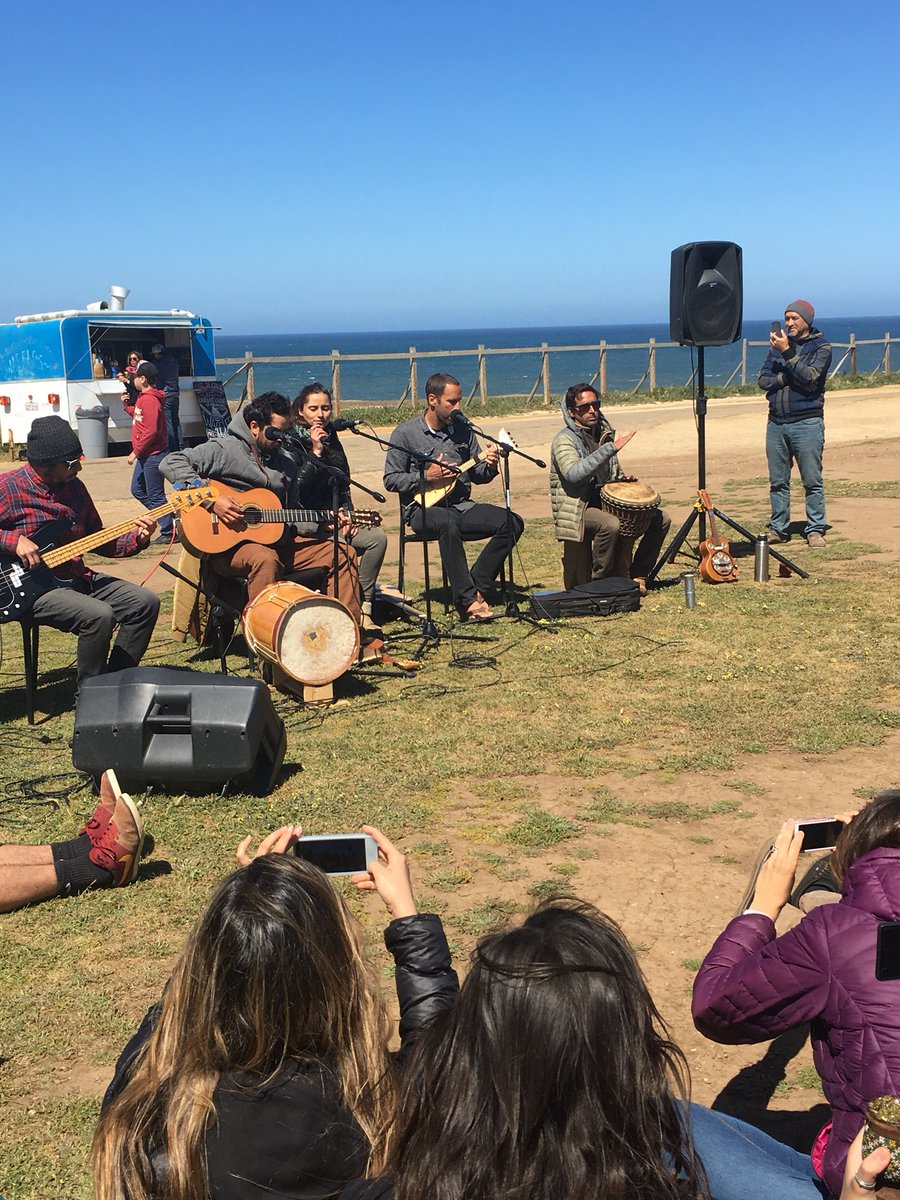 estalacmitaa's tweet photo. Venir a #PuntaDeLobos y encontrarse con @jackjohnson MARAVILLOSO. Si antes lo quería ahora lo amo, un hombre humilde y sencillo 😍🏄 https://t.co/v8xJlSLpAC