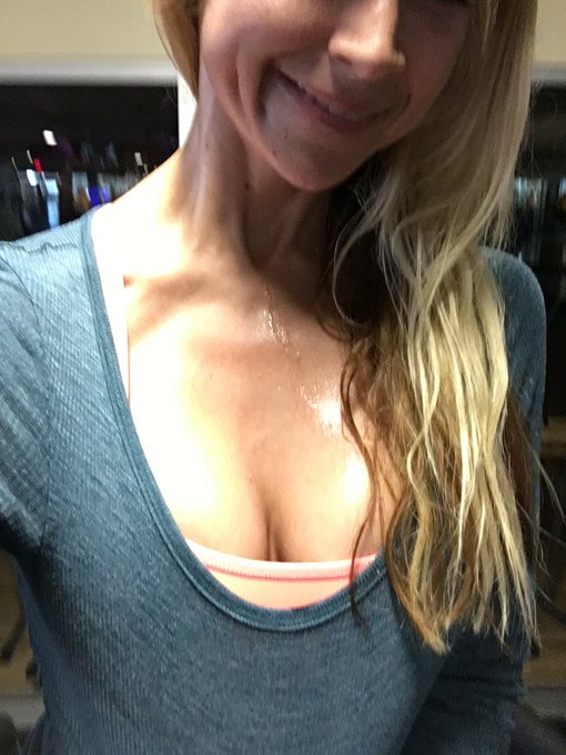 #Milf sweat 💦❤️🍑😘 https://t.co/KoqjDVgNcx<a href="/tag/milf"class="tags">#Milf</a>