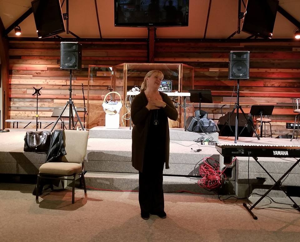 PrideofPortland's tweet photo. How fun to welcome our coach for the weekend with a shower of bubbles! Erin Howden, director of the 2018 @SweetAdsIntl championship chorus, North Metro Chorus is going to work her magic on us today, too. And we can't wait! #wheredoyoudoyoursinging #iamsweetadelines https://t.co/DF5fNO2ZMP