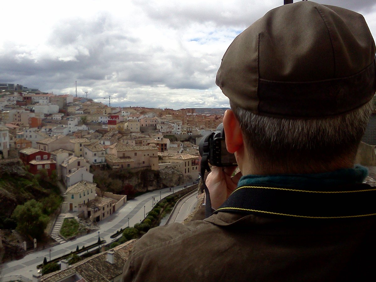 _PaZeando_'s tweet photo. La mires como la mires, es bonita. Pero si lo haces con cariño, aún más... CUENCA
#PaZeando #soydepueblo #trotamundos #nomada #viajes #experiencias #ponelcorazon #nacesOpaces #comunicacionconsentimiento #lugaresconencanto #sientetedepueblo #cuenca #castillalamancha #FelizSabado https://t.co/DJCqcqiWxF