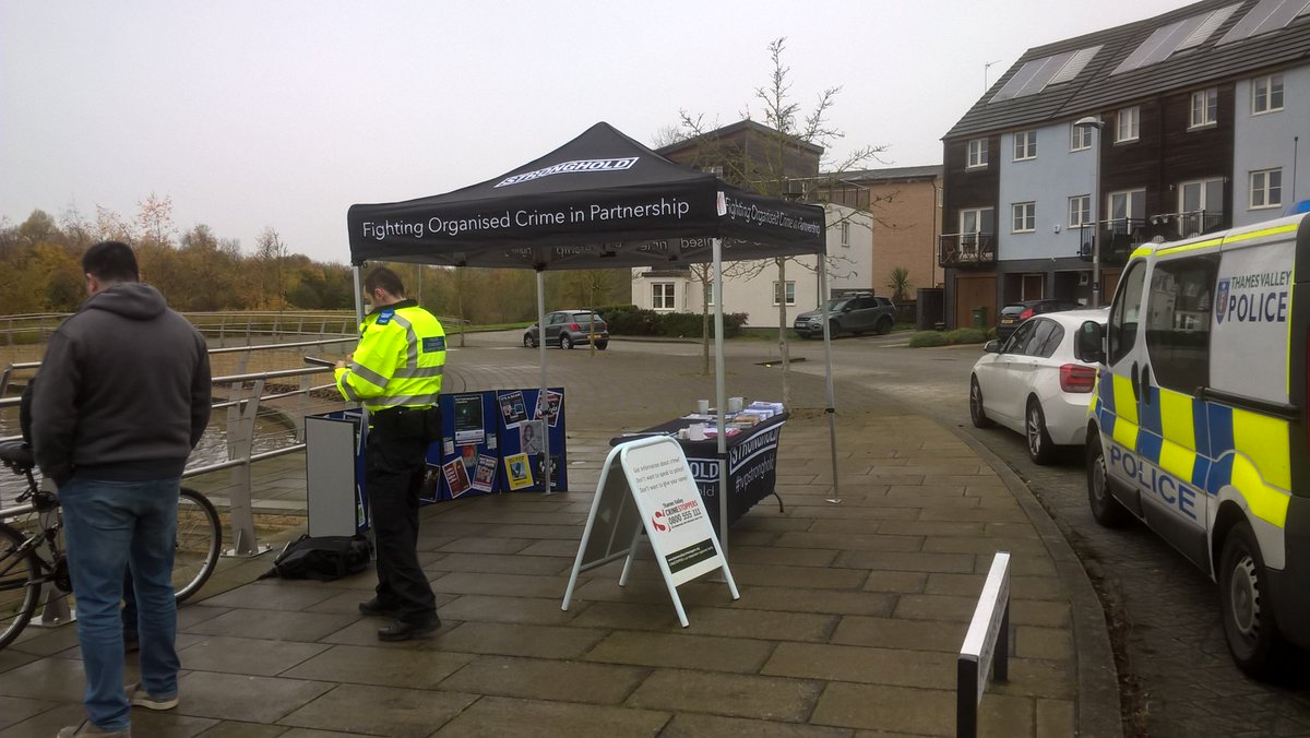 tvp_mk's tweet photo. Bike marking on Ashland by the fountain.  We're here 4pm. #C8296 #C7265 https://t.co/2miB7Tgpw3