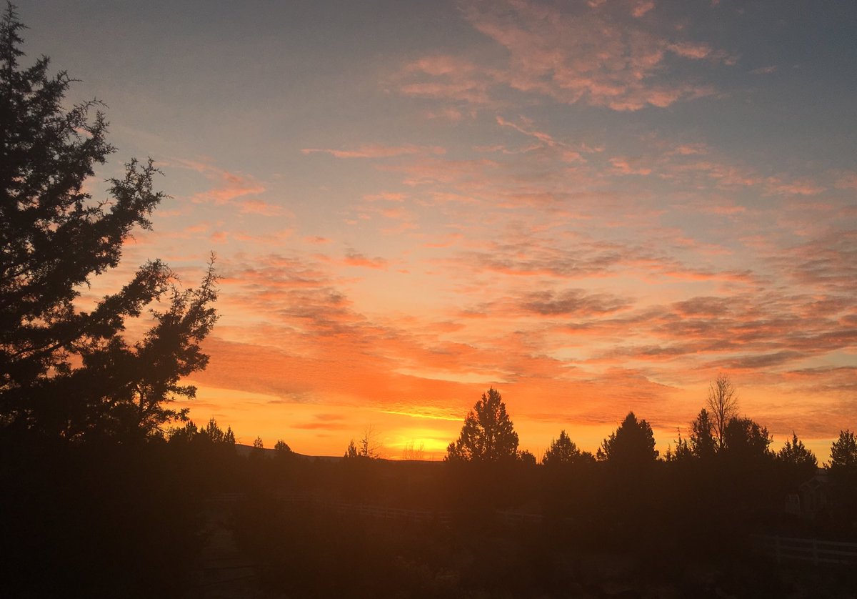 suddendoug's tweet photo. Good morning from Central Oregon! https://t.co/IsOhvyzRHZ