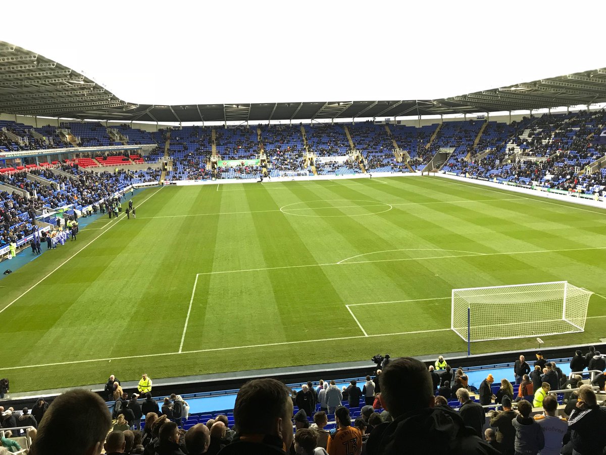 1scrag1's tweet photo. Reading v Wolves #azwolves great view https://t.co/ske419Ymrd