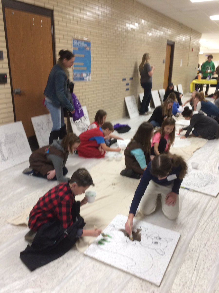 PickawayRossCTC's tweet photo. A Brush with Art is a crowd favorite two years in a row. Career Tech Kids Day participants paint ceiling tiles that will be given to the Chillicothe VA. #PRCTCPride #WeAreCareerTech #CTKD2017 https://t.co/k23WMcWIEj