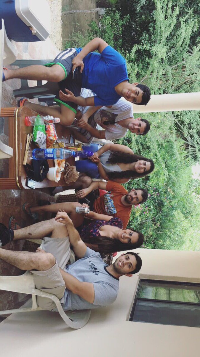 roberbenavide's tweet photo. Llévenme al rancho 🙏🏼 https://t.co/8DwvXHlZxi