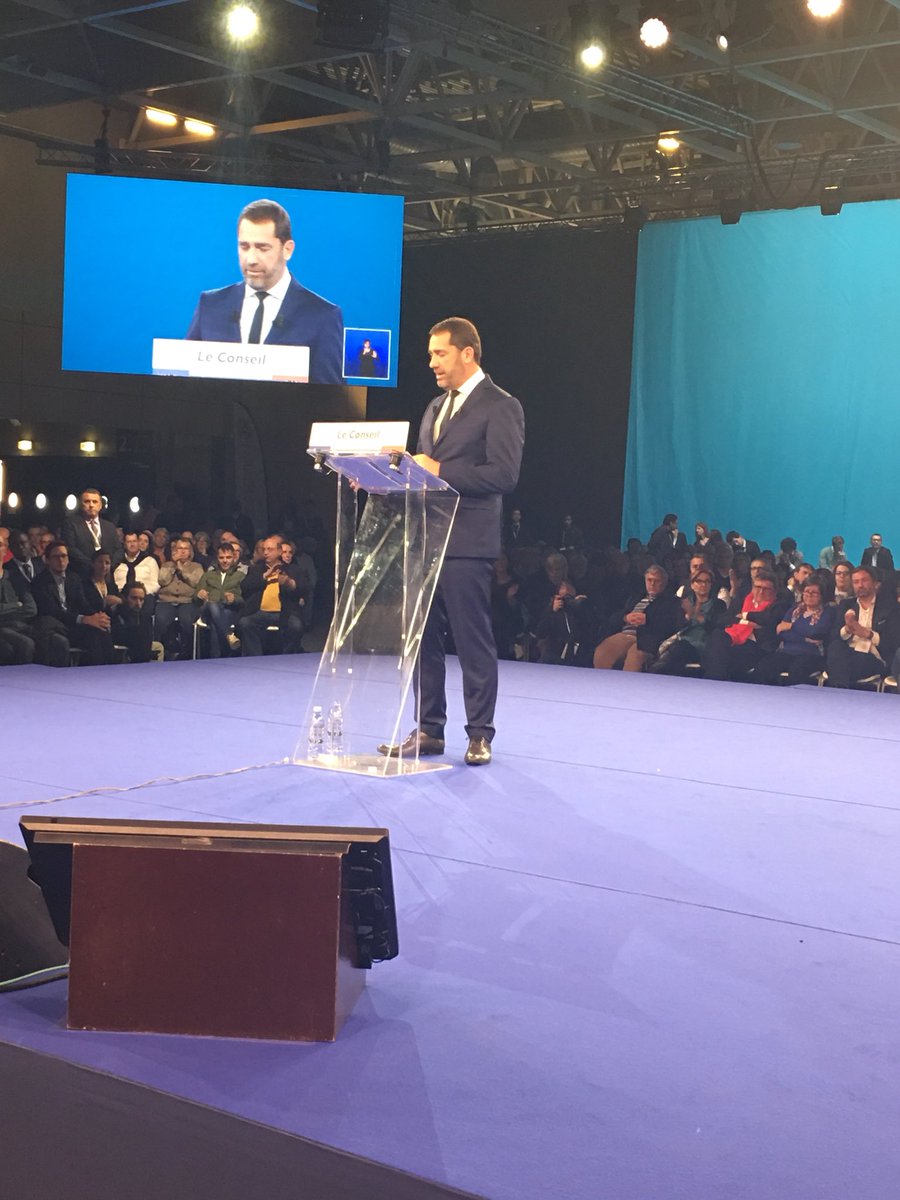 CCastaner's tweet photo. Ce n’est pas la politique qui changera le mouvement. C’est notre mouvement qui changera la politique ! #ConseilLaREM https://t.co/zJSsth8drp