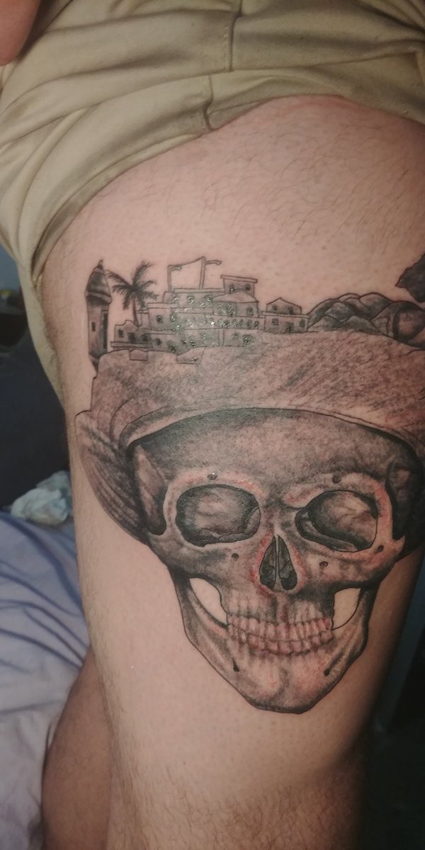 El tattoo de ayer, diseño inspirado en el arte de <a href="/AlexisDiazArt/">Alexis Diaz</a>