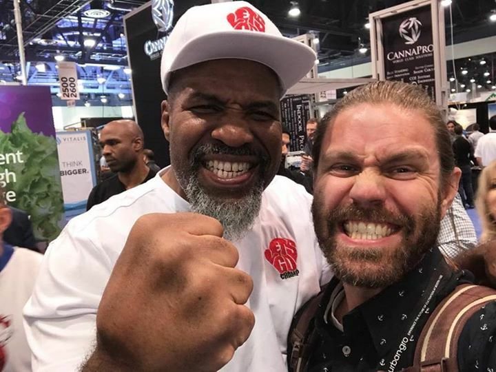 HuntsHarvest303's tweet photo. LETS GO CHAMP!!!! @cannon_briggs and @grimeygatsby at #mjbizcon π₯π₯π₯π₯ #lasvegas #vegas #nv #cannabis #cannabiscommunity #cannabiscultivation #cannabiscultivators #huntsharvest #supersea #710 #420 #cbd #letsgochamp #garden #plants #farming #highsociety #hypebeast https://t.co/lGs0EgRXMt