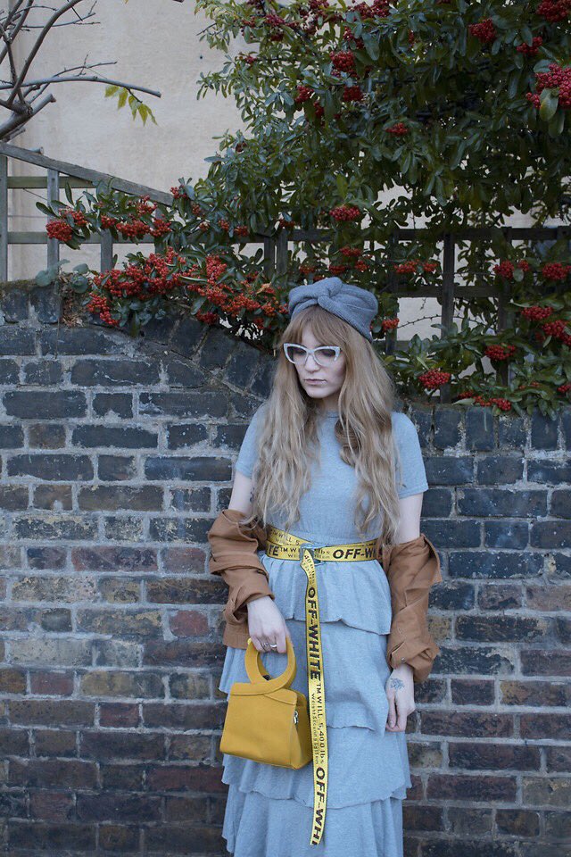lookbook's tweet photo. "Sunday" by @carlavadan: https://t.co/t5DlJFn0qh #minimal #sporty #street #ootd https://t.co/cgqoryVLOH