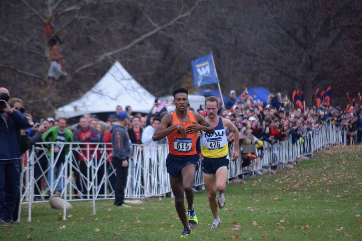 FloTrack's tweet image. Justyn Knight is your 2017 #NCAAXC CHAMP! Immediately turns around to give NAU credit for an incredible race! #Respect @justyn_knight
