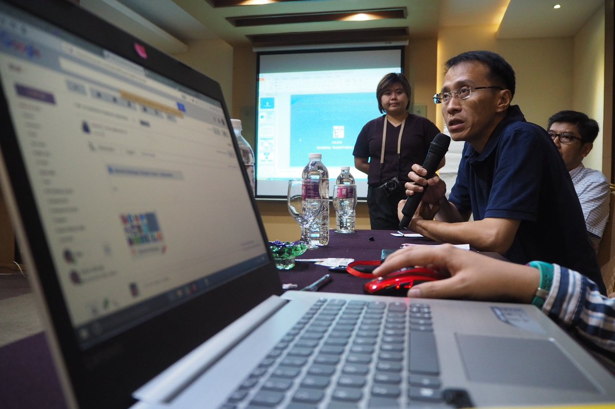 antonemus's tweet photo. hari pertama pertemuan relawan @safenetvoice 2017 ttg beragam isu dr kebebasan, HAM, digital rights, & kasus2 UU ITE.
#FED2017 https://t.co/fpAtpIPW5M