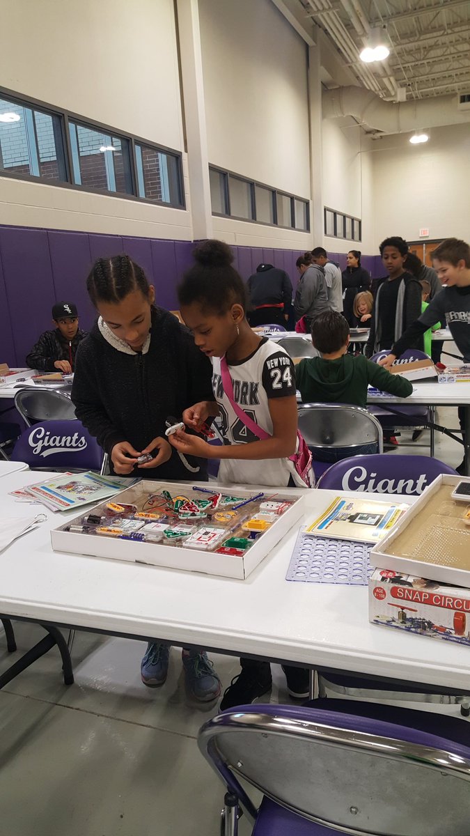 frc4580's tweet photo. Students are driving Spheros, building snap circuits, and having a whole lot of fun in our Side Event room with interactive STEM activities! Come check it out! #wearewayne #omgrobots #vexiq https://t.co/CS2VDhZhV9
