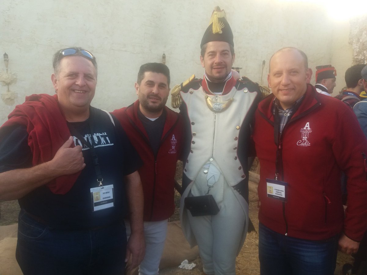 Ya estamos en #ElBosqueCádiz #VIIIRecreacion #AunahoraCádiz <a href="/RedGuadalinfo/">Vuela Guadalinfo</a> <a href="/Bosque1812/">AHC Villa de El Bosque</a> <a href="/diputacioncadiz/">Diputación de Cádiz</a> <a href="/Cruzcampo/">Cruzcampo #ConMuchoAcento</a> <a href="/tysaford/">TYSA Ford</a> <a href="/bookingcom/">Booking.com</a>