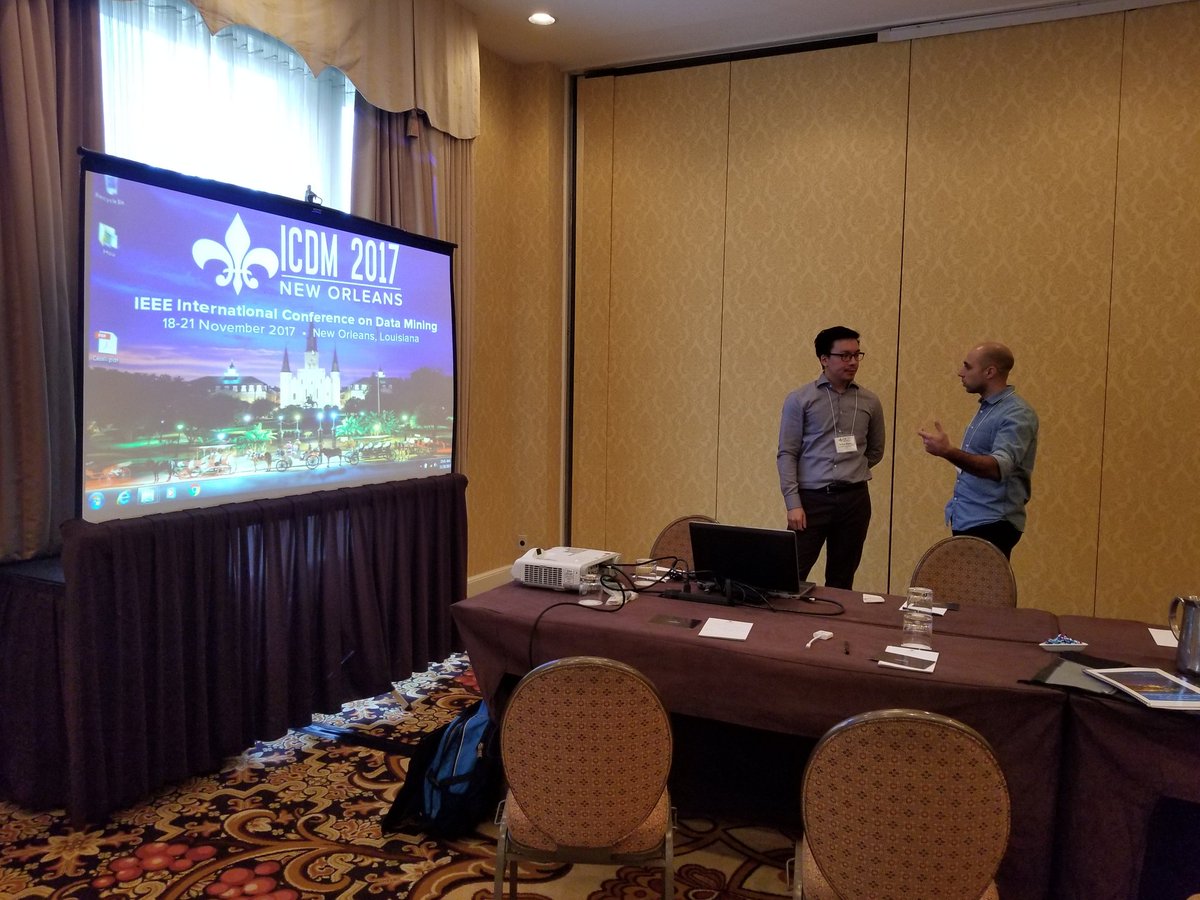 KanchanaP16's tweet photo. @bjlkeng Waleed Ayoub in deep discussion during the break. @icdm2017 #icdm2017 @rubikloud #retaildatascience https://t.co/DVOWtnrT30