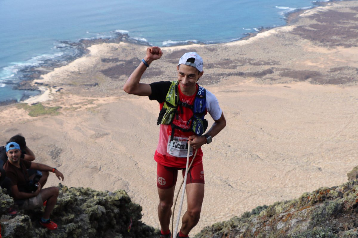 amlsport's tweet photo. #DavidLutzardo corona la cima de #guinate y encara los últimos kilómetros para llegar a la meta de #haria #goteam #quenadatepare#hgamlteam @HariaExtreme https://t.co/yhdiaWe8vn