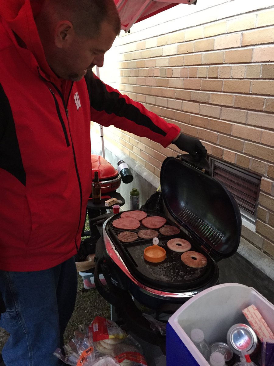 jschlinsog's tweet photo. Badger breakfast! https://t.co/OYVbBzqGyL