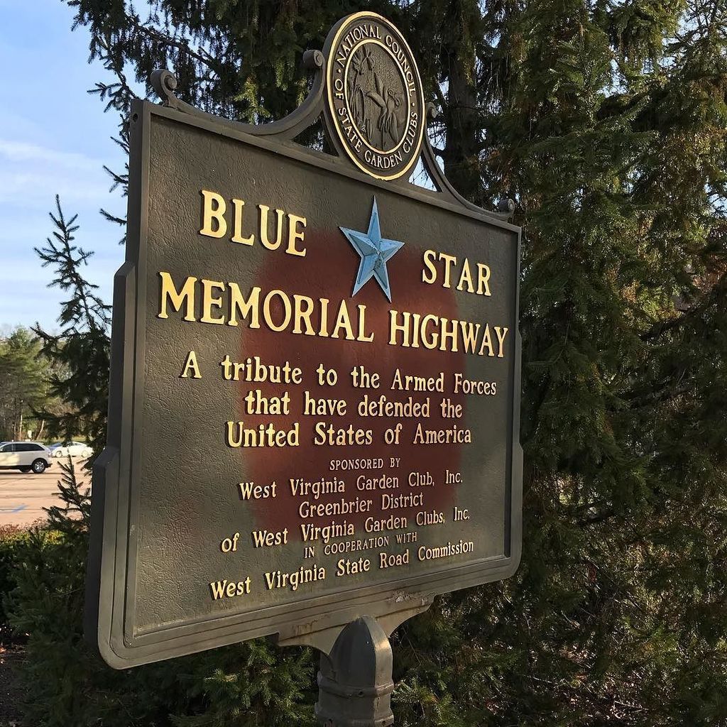 XplorationLife's tweet photo. We try not to spend a ton of time #driving every day. The last couple of days have been #longdriving days though. We have been on the #bluestarhighway before in other parts of the #usa. Always great #reststop locations too. #ontheroad #nomad #nomadlife … https://t.co/sVzntDkoCz https://t.co/gAGUYIp2iC