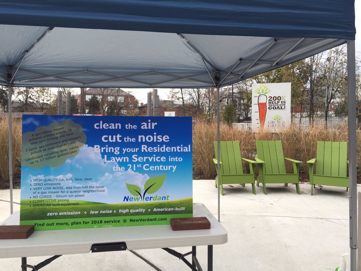 GIGMotown's tweet photo. Come by the Early St Community Garden for @New_Verdant ZeroEmission #LawnCare Demo Today, 9-12. Bagels &amp; coffee too https://t.co/miQNKH8LmA