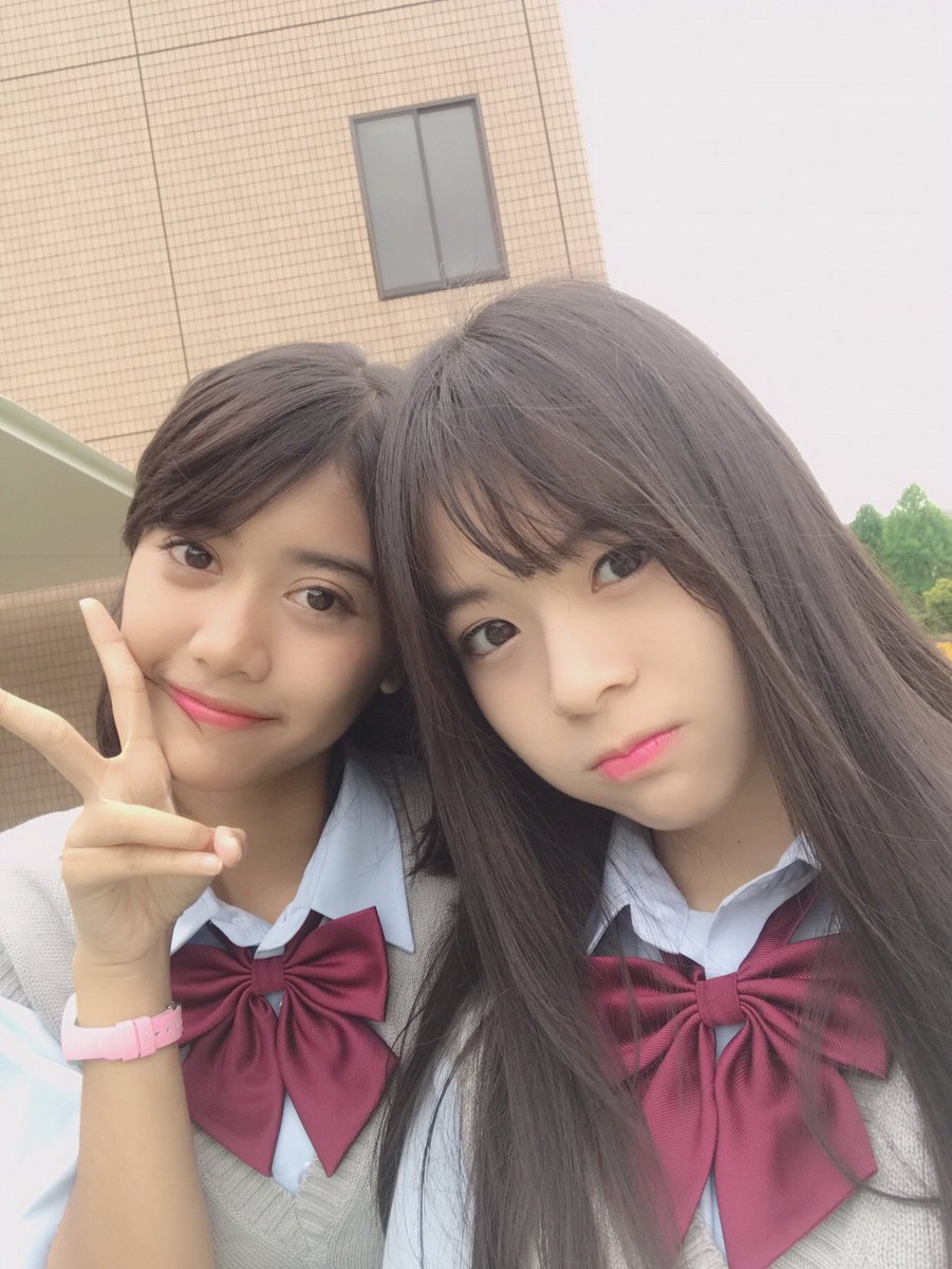 cindyyuvia's tweet image. happy birthday @DeviR_JKT48! semangat selaluuu~ wish you all the best hihi ✨✨ 
waaa sweet17 ya! aku juga nih bentar lagi(?) hahahahaha 😂😂 lovelovee💕