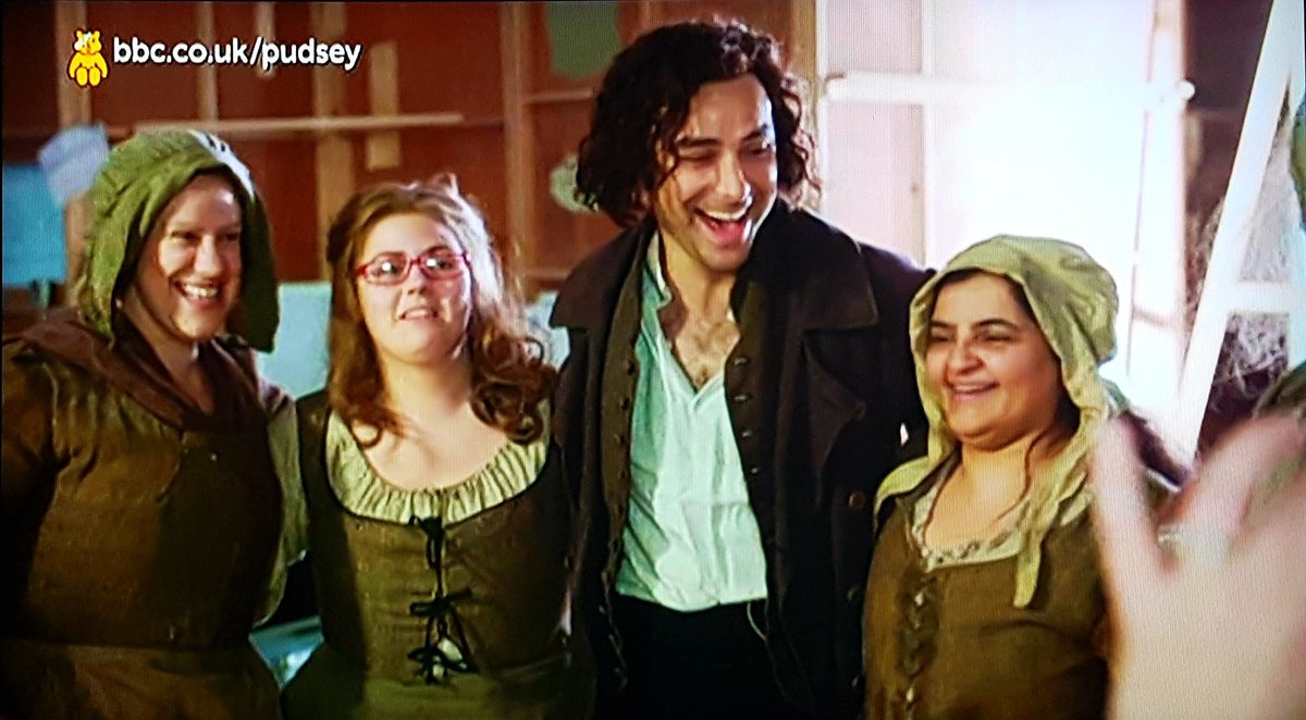 TwinkleToes5304's tweet photo. #ChildrenInNeed &amp; #Poldark. I'm not sure who looks happier...the lucky ladies or #AidanTurner!! Great work by @BBCOne &amp; @PoldarkTV (2) https://t.co/My2f2fhpZ1