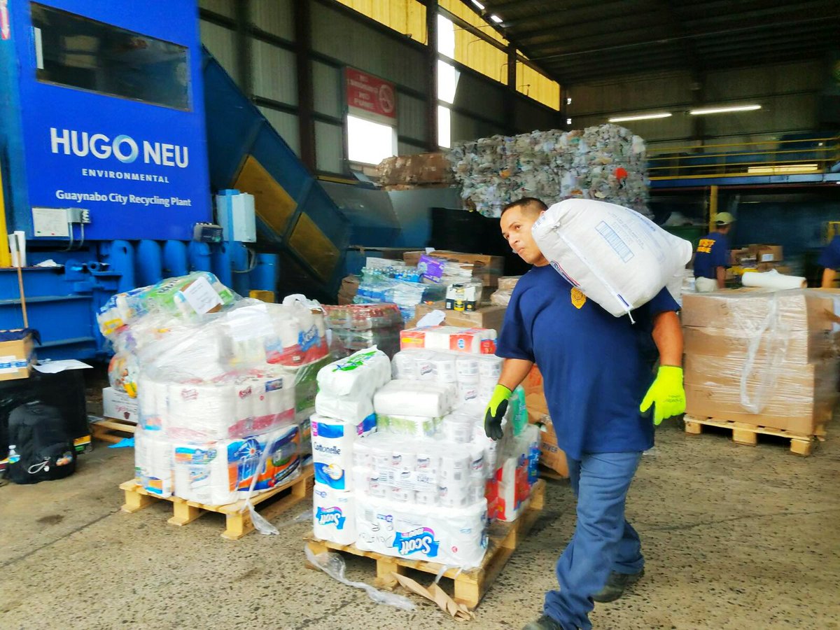 RevMiranda's tweet photo. Puerto Rico Relief Efforts continue. Proud of our chaplains and rescue volunteers. Special thanks to @DavilaAssembly @NostriMomenta @NydiaVelazquez #NYSCTF #53AD #WEDARETOCARE https://t.co/lt08xGR4td