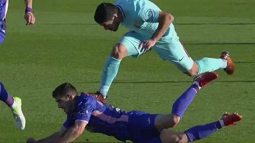 jpedrerol's tweet photo. Suárez marca gol y tacos (0-1).@elchiringuitotv https://t.co/aAfEyoMz8d