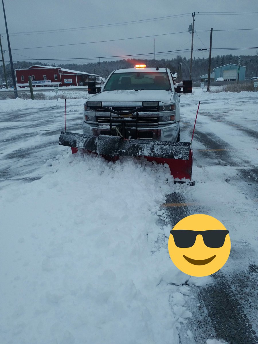 jitys's tweet photo. Snow Plowing season has already begun #snowplowing #bossplow #restoreorder https://t.co/5gVfW0P0v2
