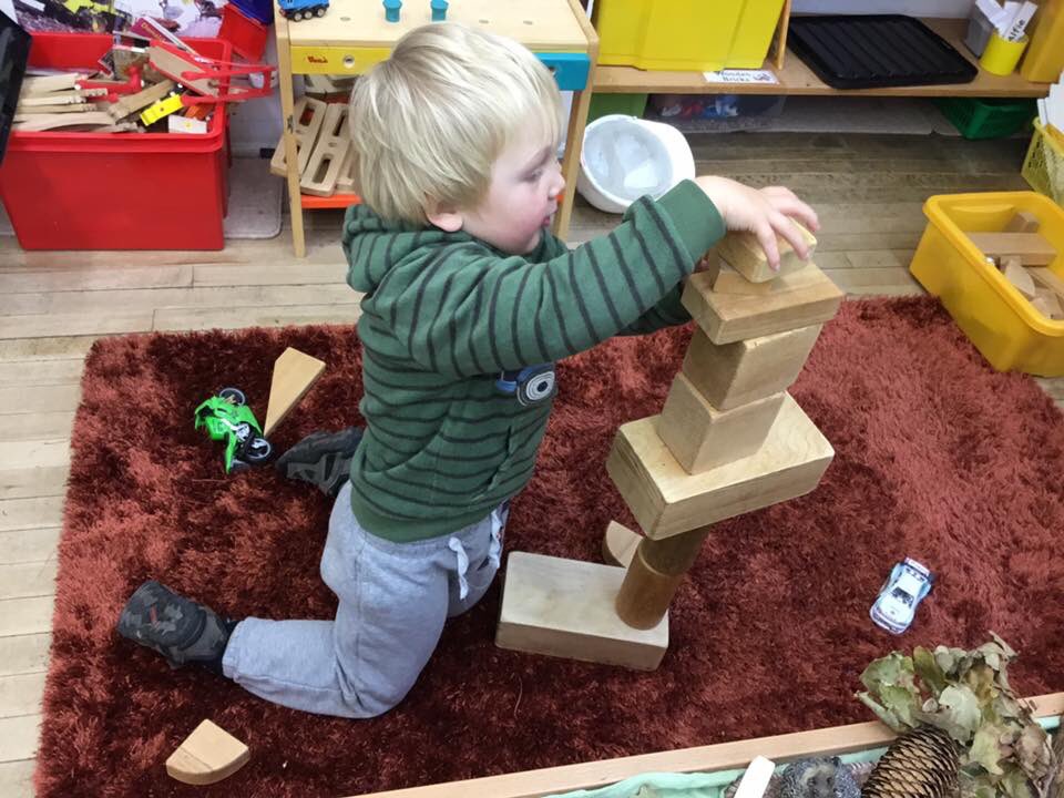 Block play at Ladywell Children’s Centre <a href="/powyssch/">Ysgolion Powys</a> @calh13101 <a href="/magikinc17/">Magik Incorporated</a> @easfpteam