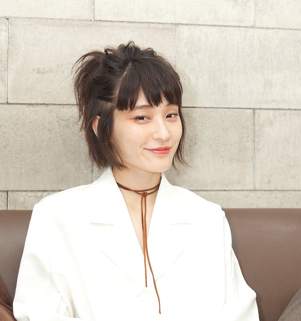 コムアイ　エロ 夜美人。おやすみなさい。  コム・アイ（KOM_I）さん。水曜日のカンパネラ、ボーカル。ラップ調でゆるくて時々激しくてちょっとエロい。ライブ最高でした。ドラマ、『わにとかげぎす』良かったね。  #若手女優 #singer #朝夜美人 #コムアイ ...
