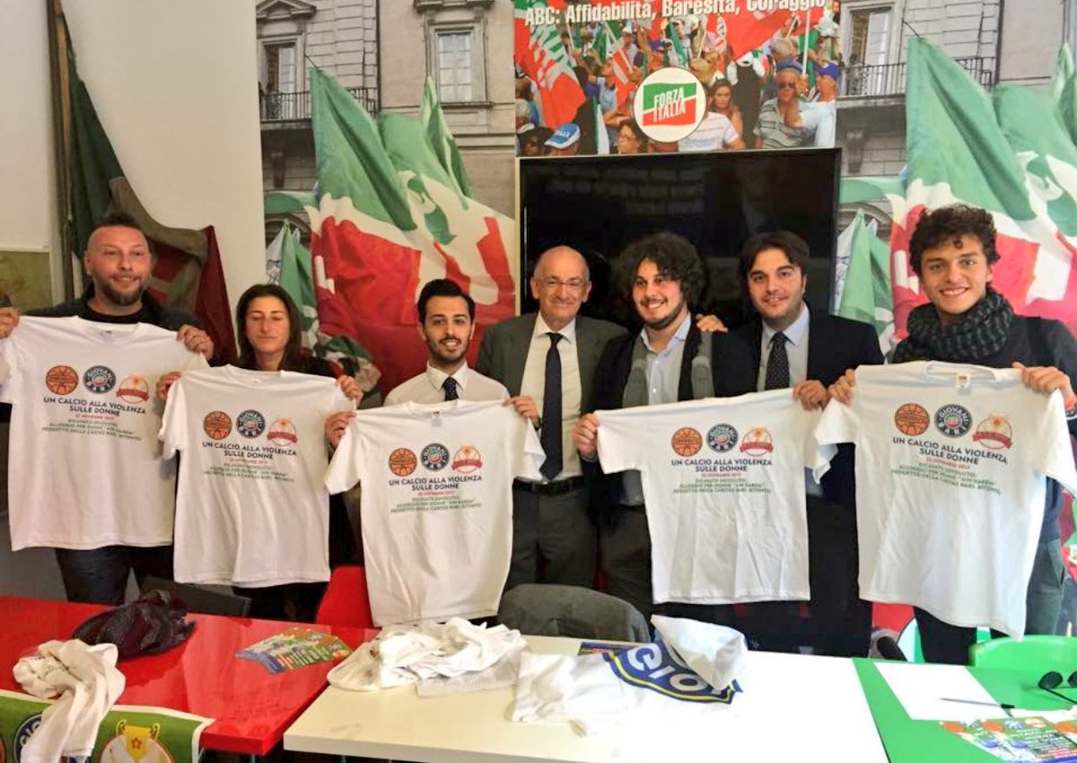 fi_giovani's tweet photo. E ancora #Molfetta Vignola #Bari tra #Passione #Territori e #ImpegnoCivile! @AngieCalabria @forza_italia https://t.co/UySIh6fBvC