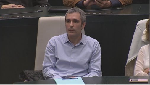 Res_Maravillas's tweet photo. Juan Andrés García: "Queremos las llaves de nuestra casa. No tenemos mucho más que hacer. Ustedes tienen las llaves de nuestras casas" https://t.co/qrZAXWI8vY