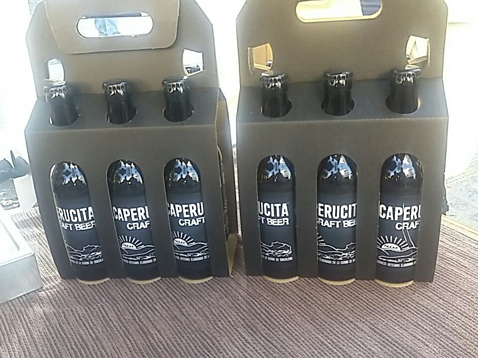 Extraordinaria <a href="/LaCaperucitaCB/">La Caperucita</a> cerveza artesana de El Bosque. Made in Andalucía #AunahoraCádiz <a href="/Bosque1812/">AHC Villa de El Bosque</a> #VIIIRecreacion <a href="/diputacioncadiz/">Diputación de Cádiz</a>