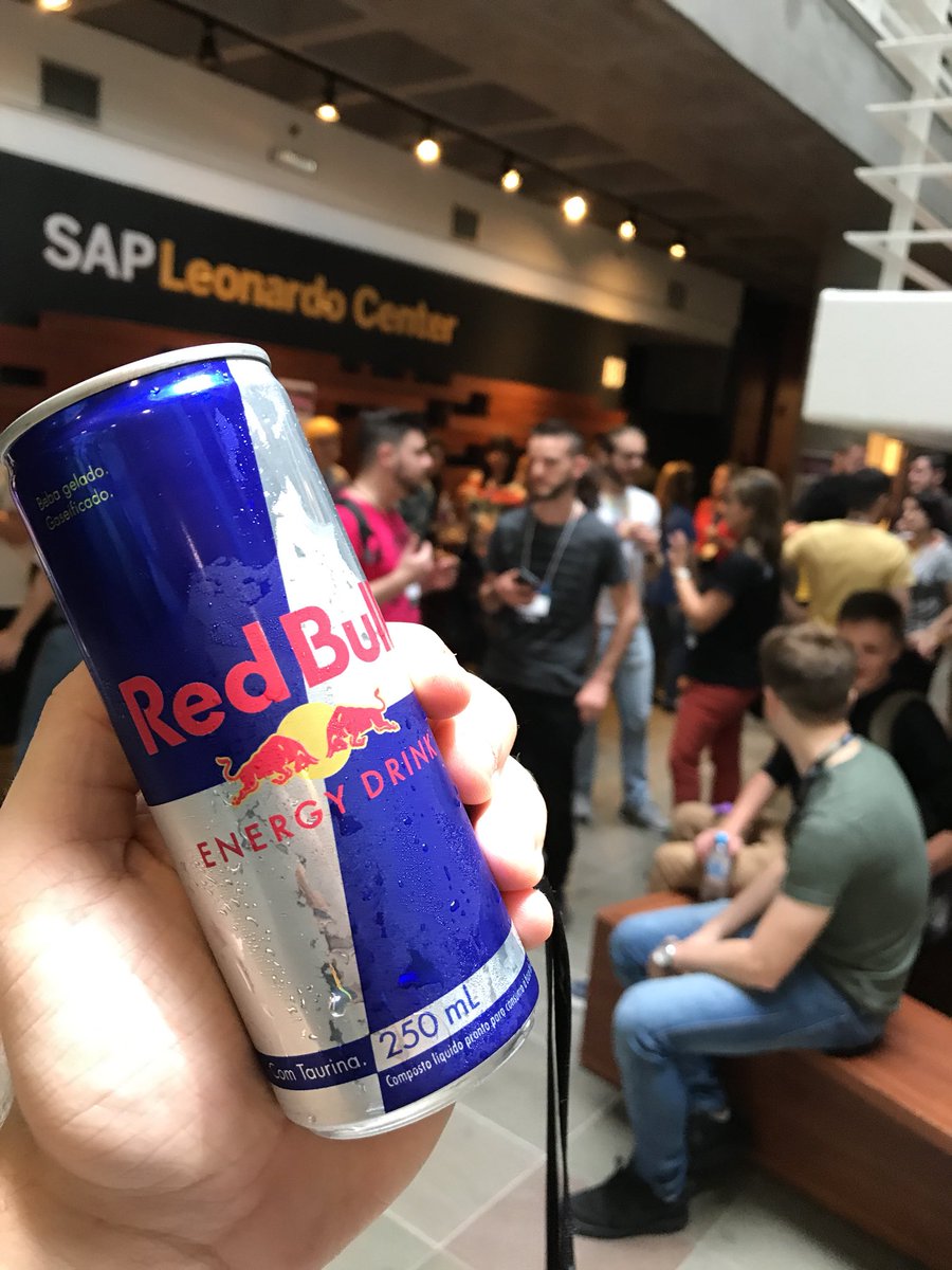garciaproenca's tweet image. Redbull to accelerate innovation with diversity! @redbull @RedBullBR @SAPNextGen @saplabsla #runprounder #sapidexperience #Empathy